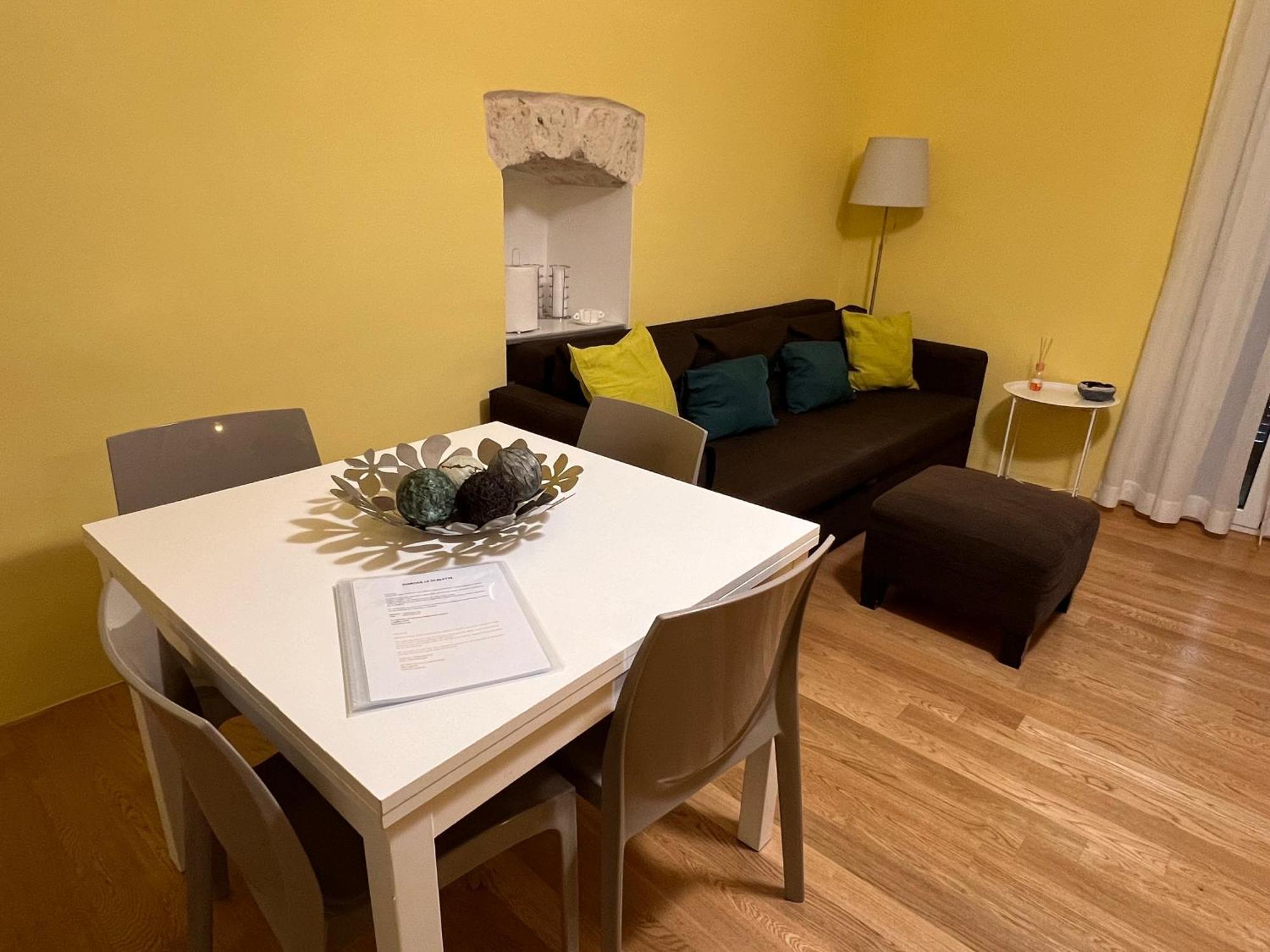 Dimora Le Scalette Apartment Bari Eksteriør bilde
